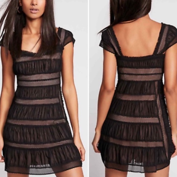 FPNWT Alicia Lace Sheer Lined Short Cap Sleeves Luxe Black Hoco Mini Dress